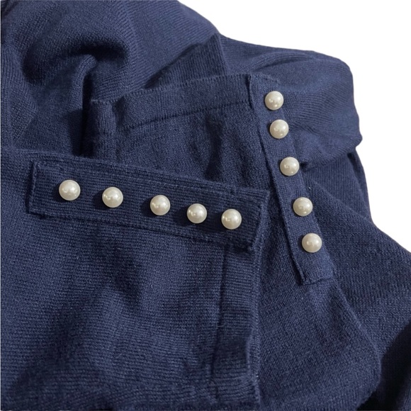 Lilly Pulitzer long sleeve navy cardigan with pearl buttons. Size XS - Picture 5 of 9